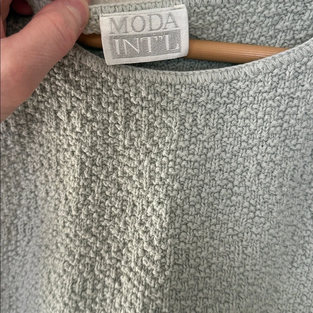 Vintage Women's Gray knit Sleeveless Top medium - Picture 2 of 5